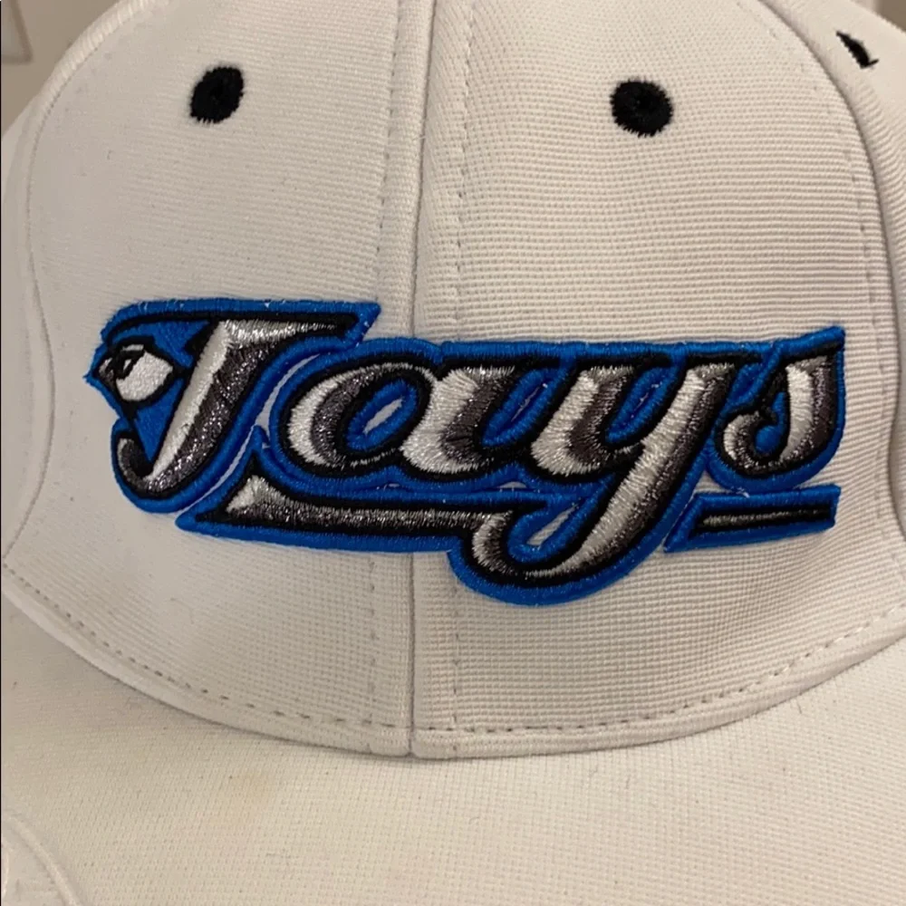 Vintage MLB Toronto Blue Jays White Baseball Hat 30th Season 1977-2006 Men’s S/M